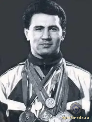Мнацакан Искандарян